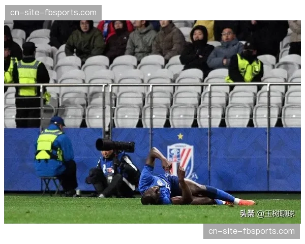 申花盖伊李可撞伤事件回顾 训练中意外导致连锁反应